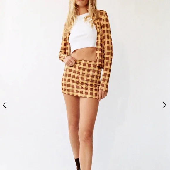 NWT With Jean Miles mini skirt - Picture 8 of 9